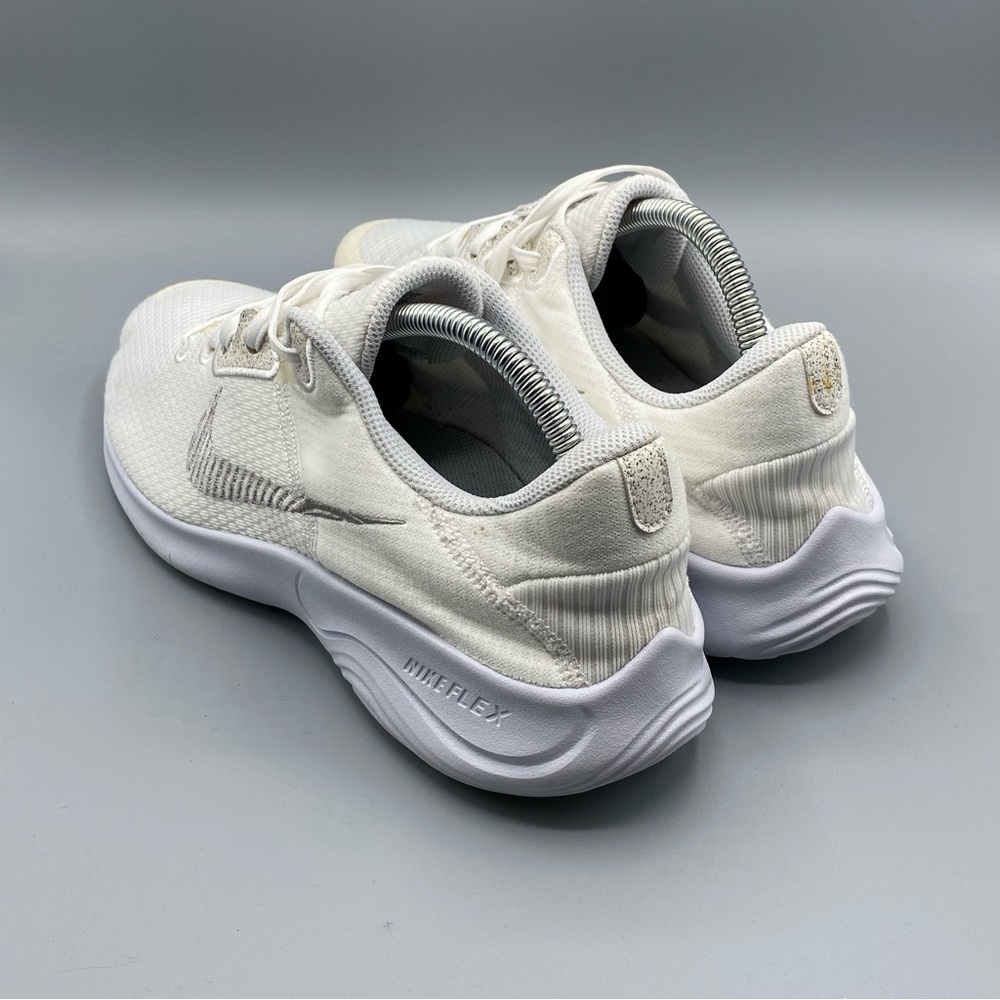 Nike Women's Flex Experience Run 11 Shoes White/Pure Platinum - Picture 3 of 4
